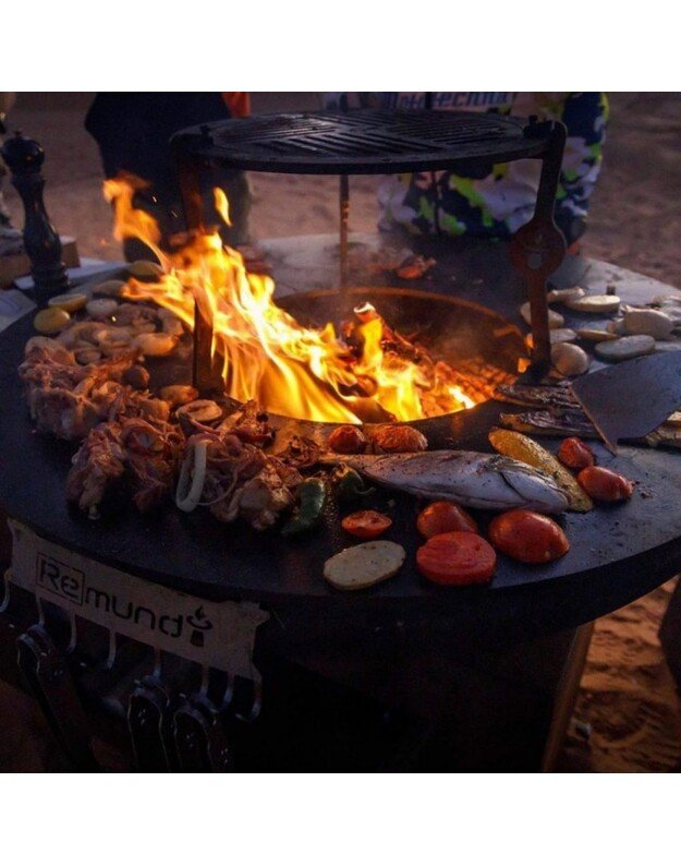 Kepsninė Aukuras Remundi - Carus M 14