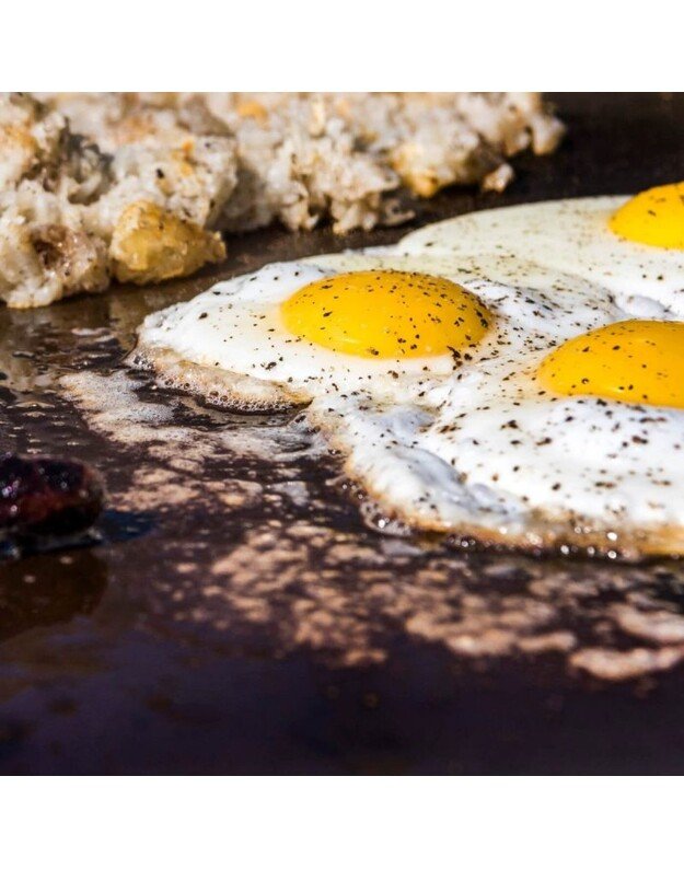 Universali ketaus kepimo plokštuma Char-Broil 1