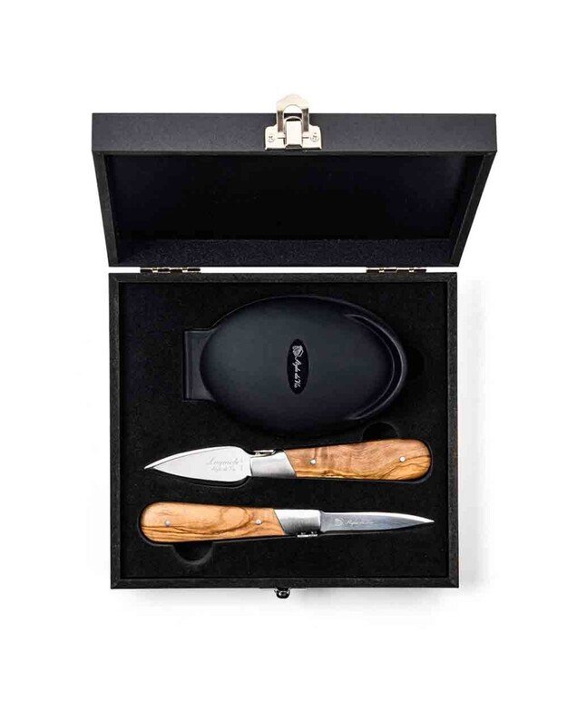 Austrių gliaudymo rinkinys Forged Oyster set Olive wood