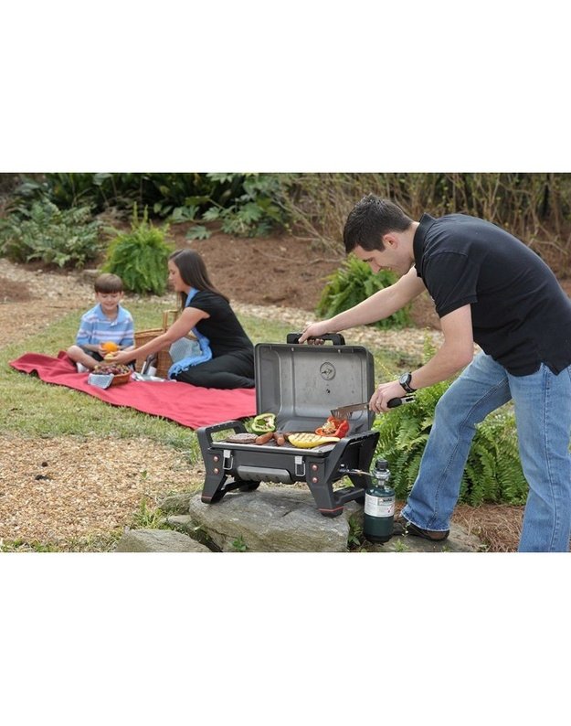 Ne&scaron;iojamas dujinis grilis Char-Broil Grill2Go X200